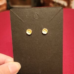Chic Gold Floral Stud Earrings